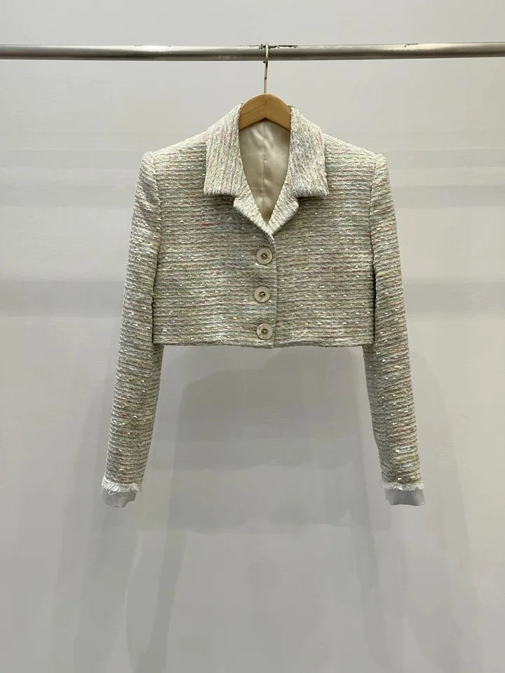 2024 new women's fashion high quality long sleeve lapel waist A word small coat
2024 new women's fashion high quality long sleeve lapel waist A word small coat