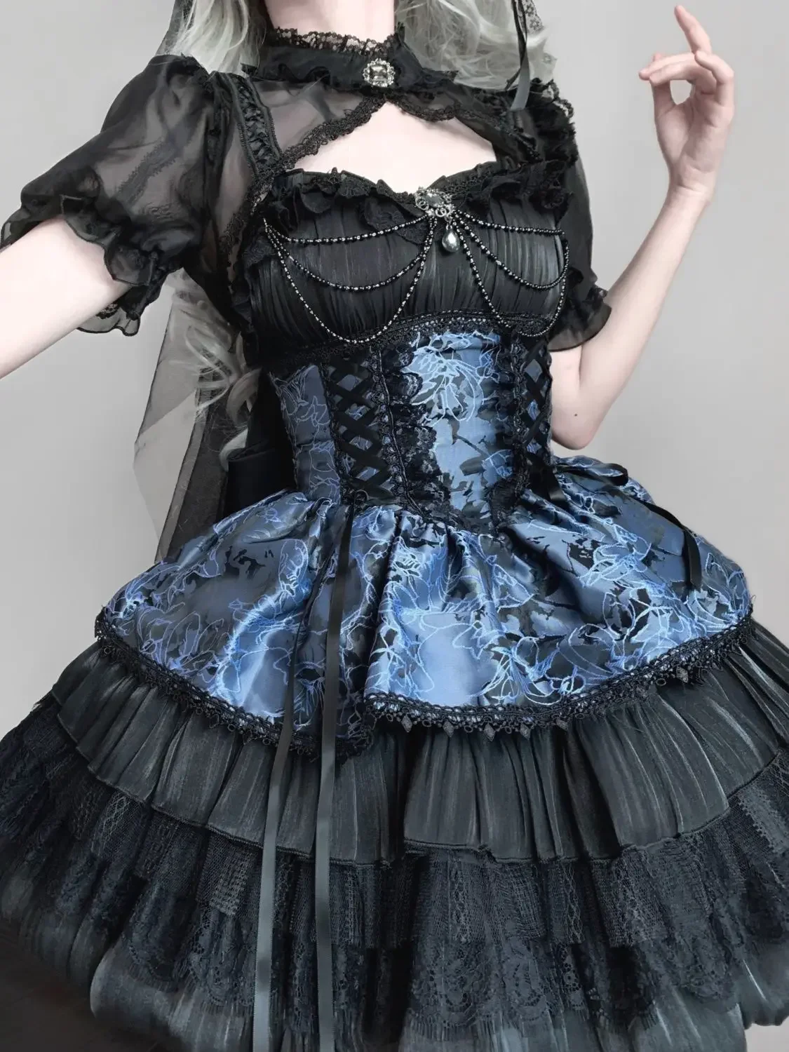 2025 Lolita Western Dress Dark Series JSK Strap Dress Victorian Princess Summer Harajuku Y2K Punk Tea Party Dresses
2025 Lolita Western Dress Dark Series JSK Strap Dress Victorian Princess Summer Harajuku Y2K Punk Tea Party Dresses