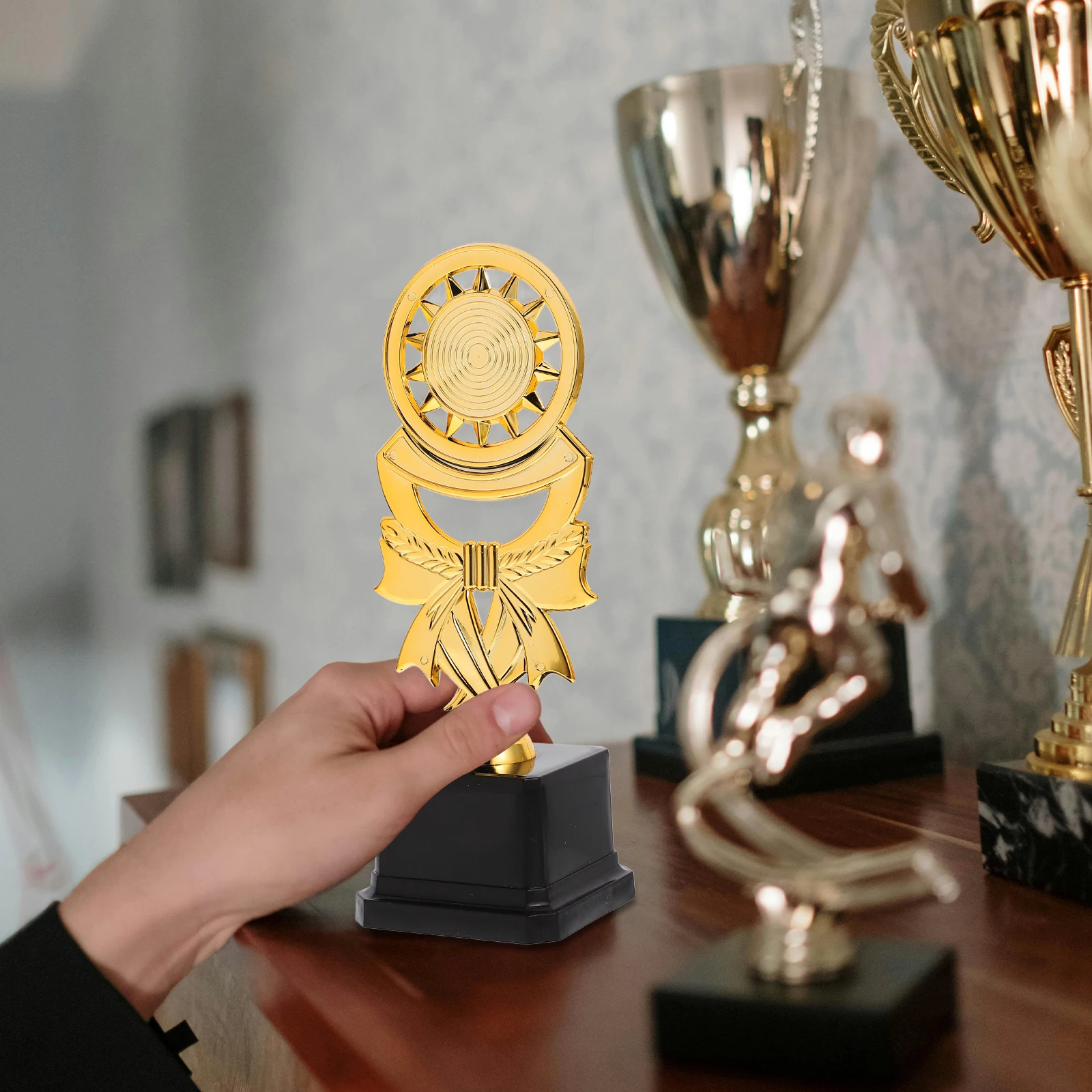 Cup Plastic Trophy Party Trophies Small Award Competition for School Ceremony Celebration 
Cup Plastic Trophy Party Trophies Small Award Competition for School Ceremony Celebration