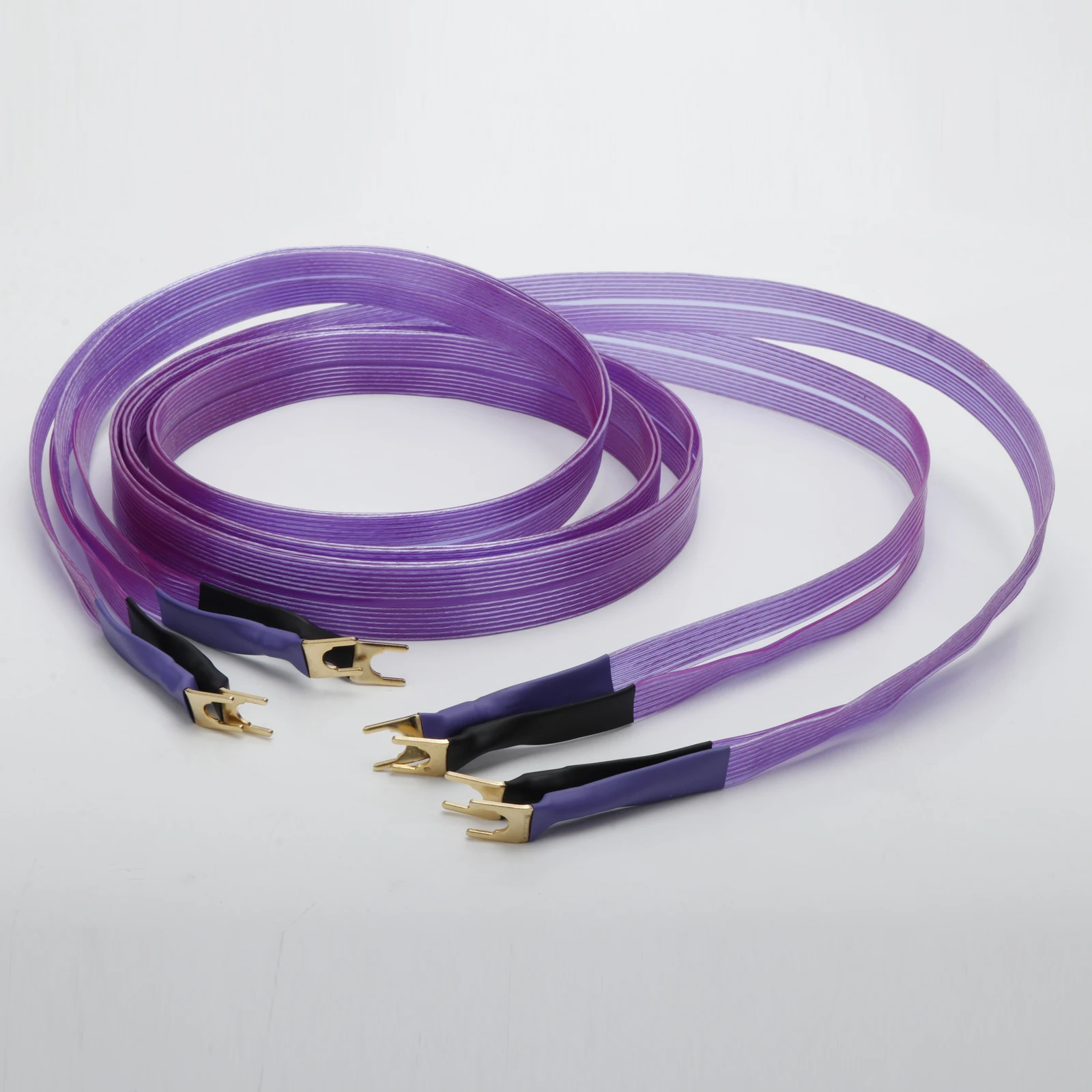 HiFi OCC Speaker Cable Purple Phoenix flat belt speaker cable with Serrated Banana Y Plugs Cable for Speaker Amplifier
HiFi OCC Speaker Cable Purple Phoenix flat belt speaker cable with Serrated Banana Y Plugs Cable for Speaker Amplifier
