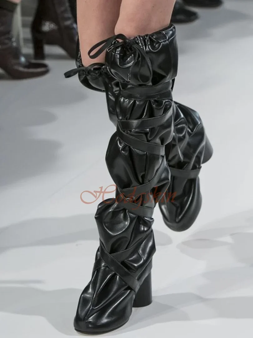 Elastic Band Pleated Boots Straps Cross Tied Solid Leather Knee High Boots Chunky High Heels Lace Up New Style Runway Women Shoe
Elastic Band Pleated Boots Straps Cross Tied Solid Leather Knee High Boots Chunky High Heels Lace Up New Style Runway Women Shoe