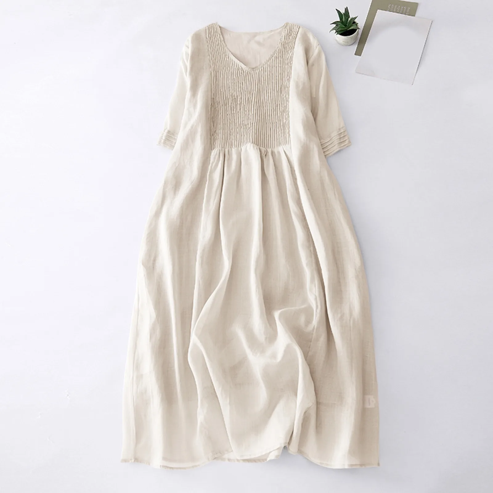 Spring Summer Women's V Neck Pleated Dress Solid Color Short Sleeve Midi Long Dress Beach Holiday Trend Women Streetwear Dress
Spring Summer Women's V Neck Pleated Dress Solid Color Short Sleeve Midi Long Dress Beach Holiday Trend Women Streetwear Dress