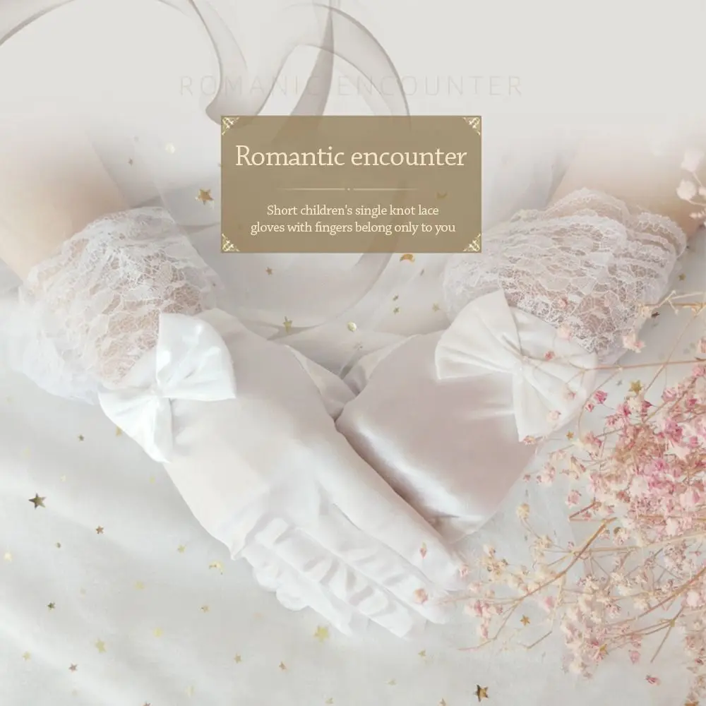 Elegant White Children's Wedding Gloves Bow Knot Short Etiquette Dress Gloves Elastic Glossy Satin Lace Gloves Birthday Party
Elegant White Children's Wedding Gloves Bow Knot Short Etiquette Dress Gloves Elastic Glossy Satin Lace Gloves Birthday Party