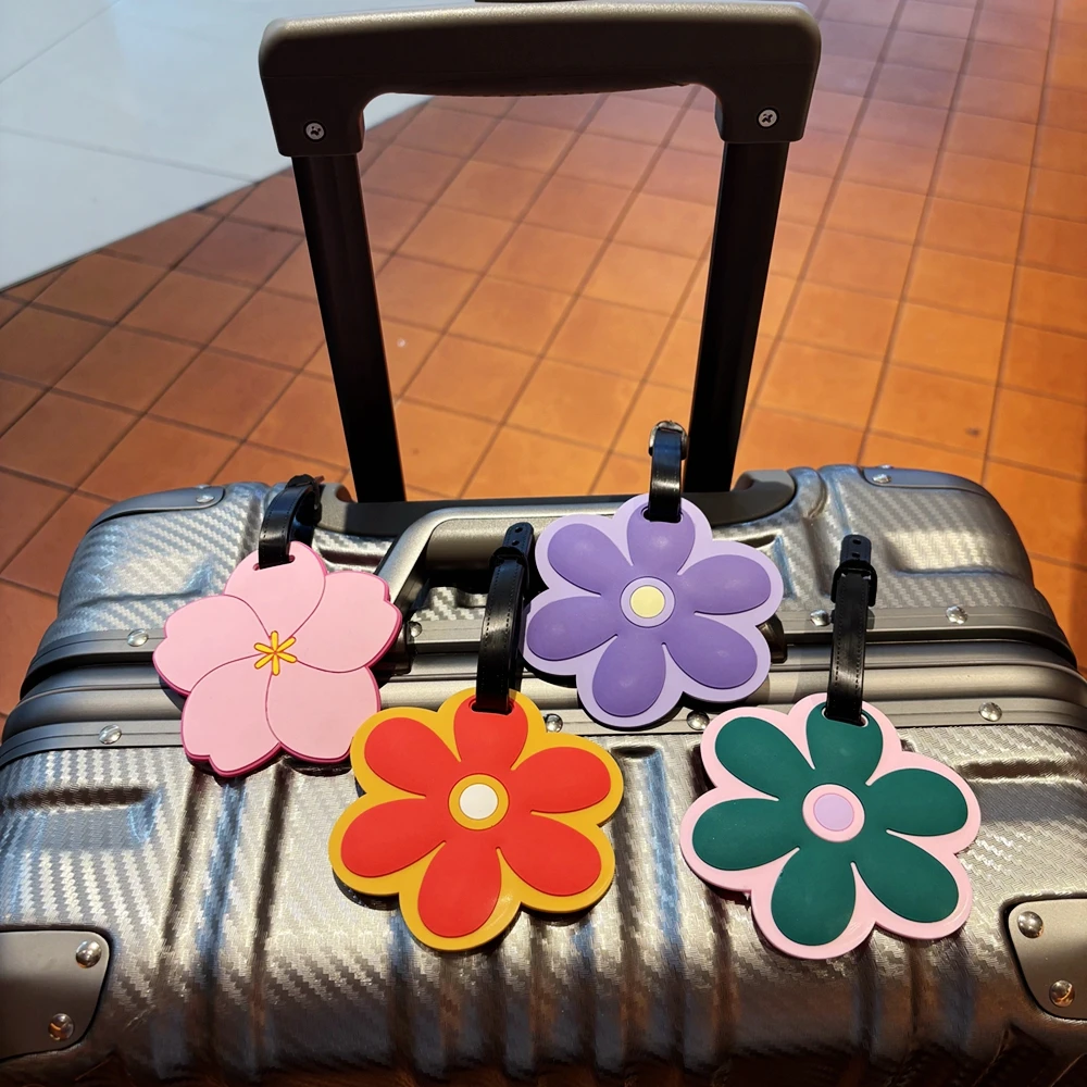 1Pc Flower Luggage Tag Pendant Baggage Anti-Loss Name Tag Bag Accessory with Customizable Information for Luggage Accessories
1Pc Flower Luggage Tag Pendant Baggage Anti-Loss Name Tag Bag Accessory with Customizable Information for Luggage Accessories