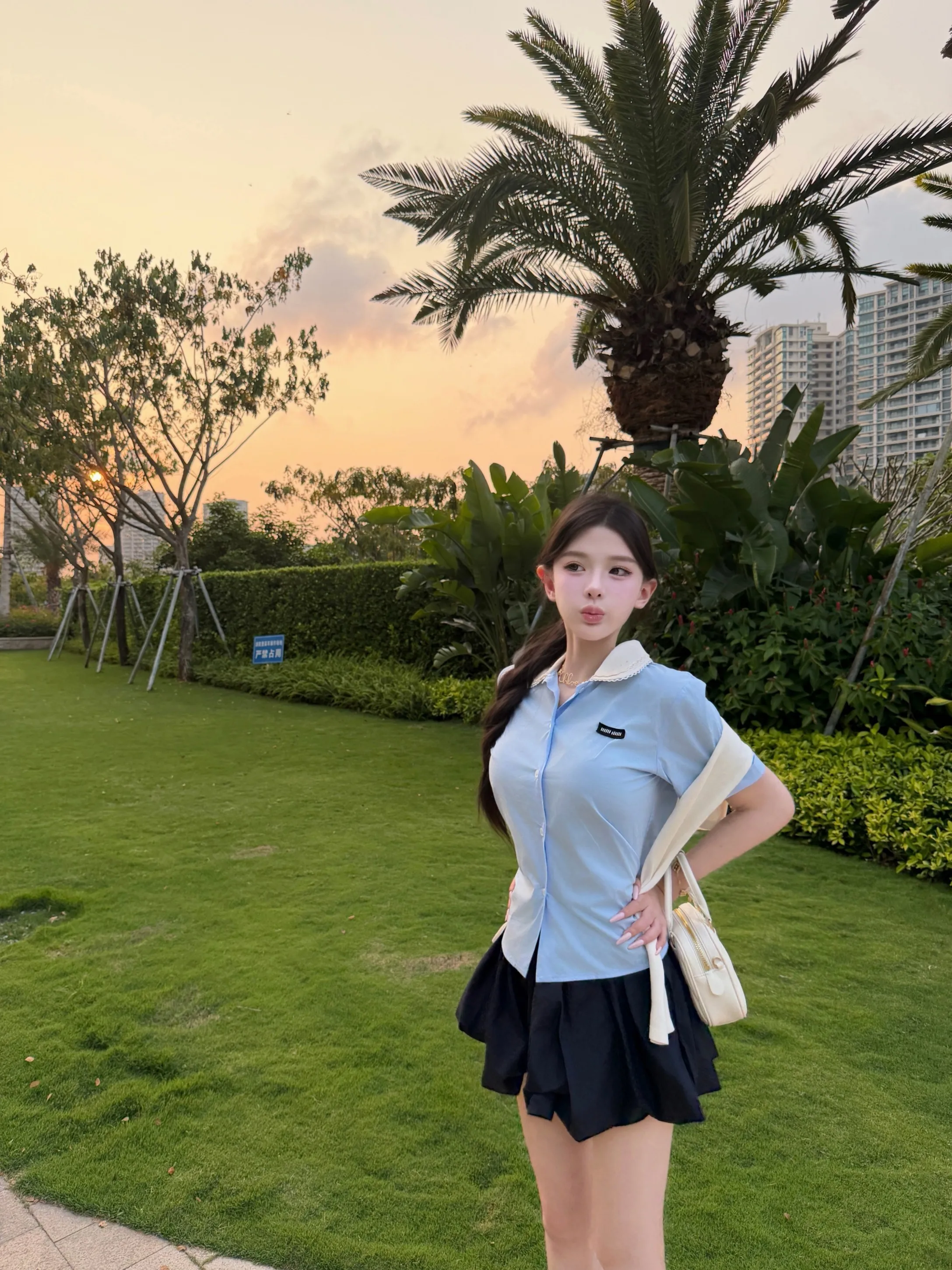 Blue Doll Collar Short Sleeve Shirt And Short Skirt Set Summer Fashion Women's Two-Piece Suit M Chen Yinduo Well-Behaved Girl
Blue Doll Collar Short Sleeve Shirt And Short Skirt Set Summer Fashion Women's Two-Piece Suit M Chen Yinduo Well-Behaved Girl