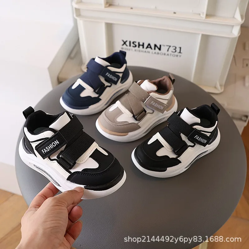 All-season Boys Girls PU Leather Sneakers Kids Soft-soled Casual Dad Shoes Children Thick-soled Breathable Casual Running Shoes
All-season Boys Girls PU Leather Sneakers Kids Soft-soled Casual Dad Shoes Children Thick-soled Breathable Casual Running Shoes