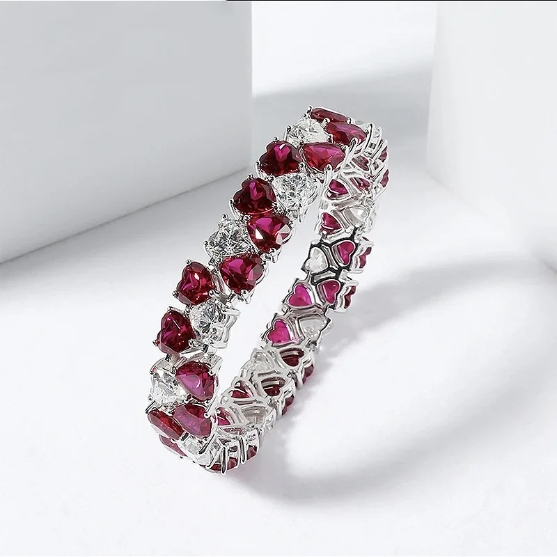 Серебряный браслет S925 с двойным сердцем, 7*7, красный и белый браслет с бриллиантами, женский модный и элегантный браслет, ювелирные изделия
Серебряный браслет S925 с двойным сердцем, 7*7, красный и белый браслет с бриллиантами, женский модный и элегантный браслет, ювелирные изделия