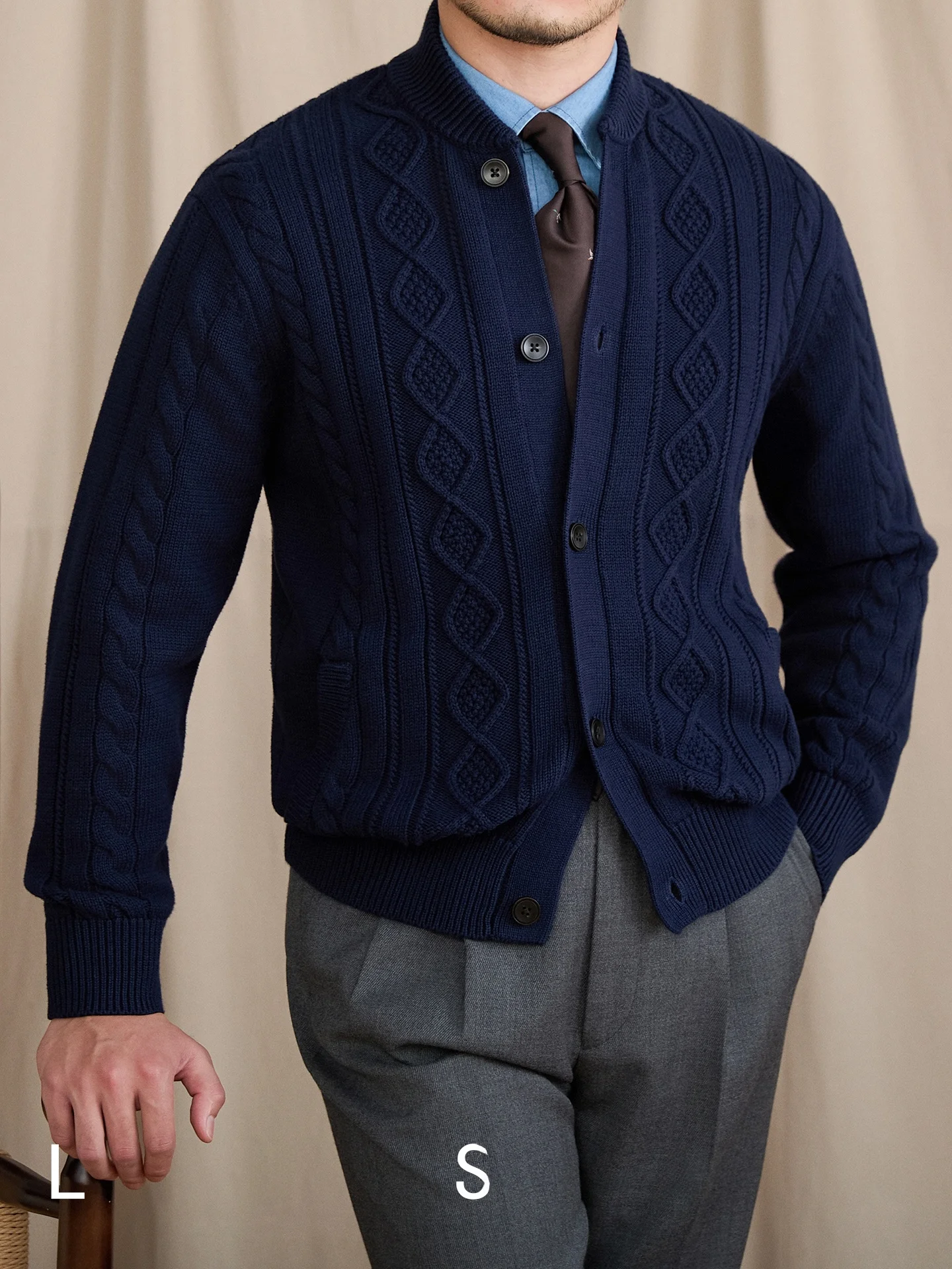 Mr. Deer Tee Warm Pure Cotton Knitted Henry Collar Open Cardigan High Quali Briti Sle Slim Fit Casual Outerwear for Men
Mr. Deer Tee Warm Pure Cotton Knitted Henry Collar Open Cardigan High Quali Briti Sle Slim Fit Casual Outerwear for Men