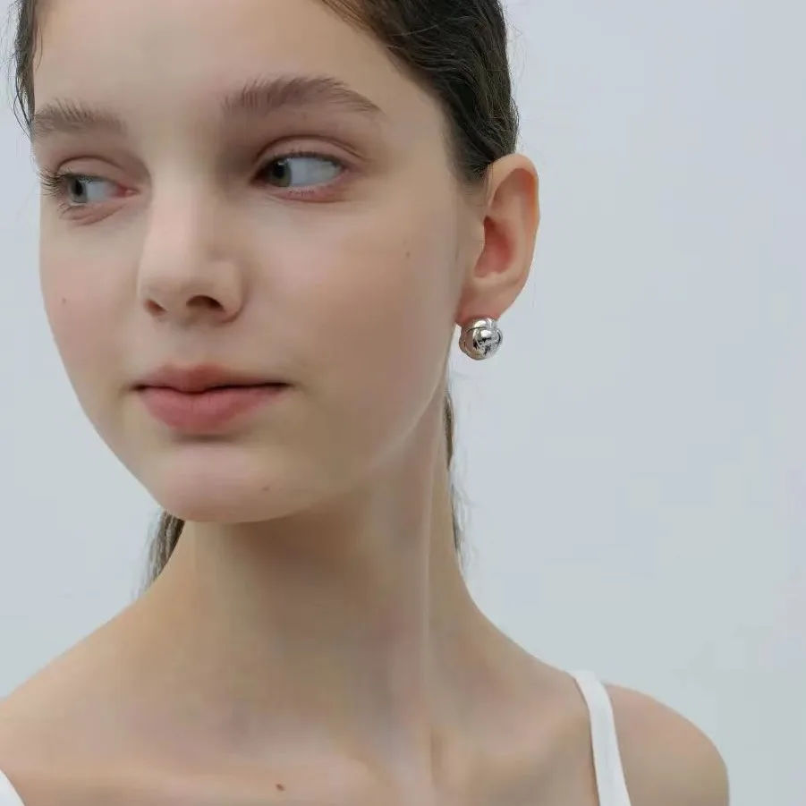 Серьги Jenny&dave из серии French Retro Woven, женские, в стиле Ins, нишевый дизайн, ювелирные украшения, женские серьги, каффы для ушей
Серьги Jenny&dave из серии French Retro Woven, женские, в стиле Ins, нишевый дизайн, ювелирные украшения, женские серьги, каффы для ушей