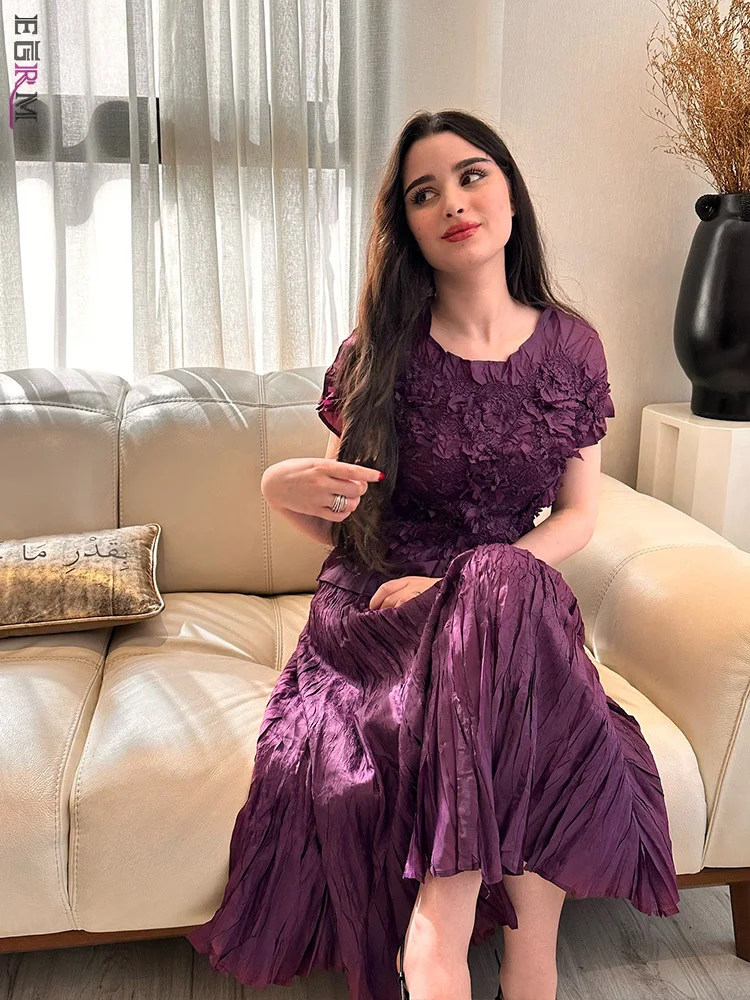 EGRM Fashion Pleated Two Piece Sets Women Solid Color 3D Flowers Top Elastic Waist A-line Skirt New Tide 2025 Summer 8GR9130
EGRM Fashion Pleated Two Piece Sets Women Solid Color 3D Flowers Top Elastic Waist A-line Skirt New Tide 2025 Summer 8GR9130