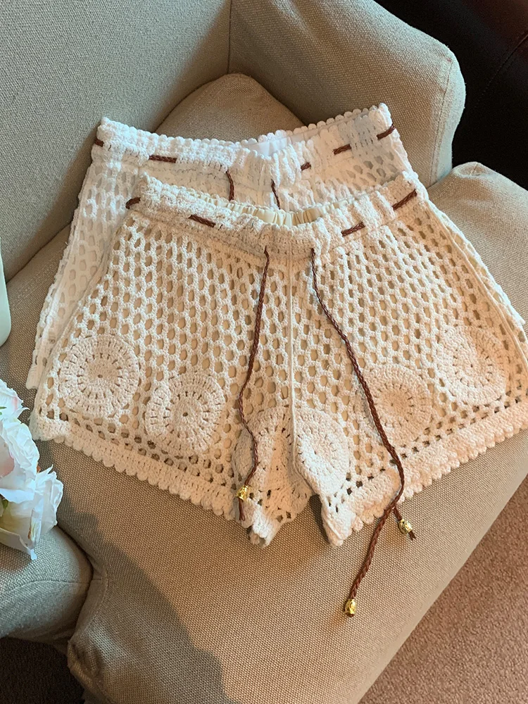 Women's Y2k Sweet and Cute Lace Hollow Kawaii Lolita Mini Shorts Harajuku Casual Girl 2025 Summer New Collection
Women's Y2k Sweet and Cute Lace Hollow Kawaii Lolita Mini Shorts Harajuku Casual Girl 2025 Summer New Collection