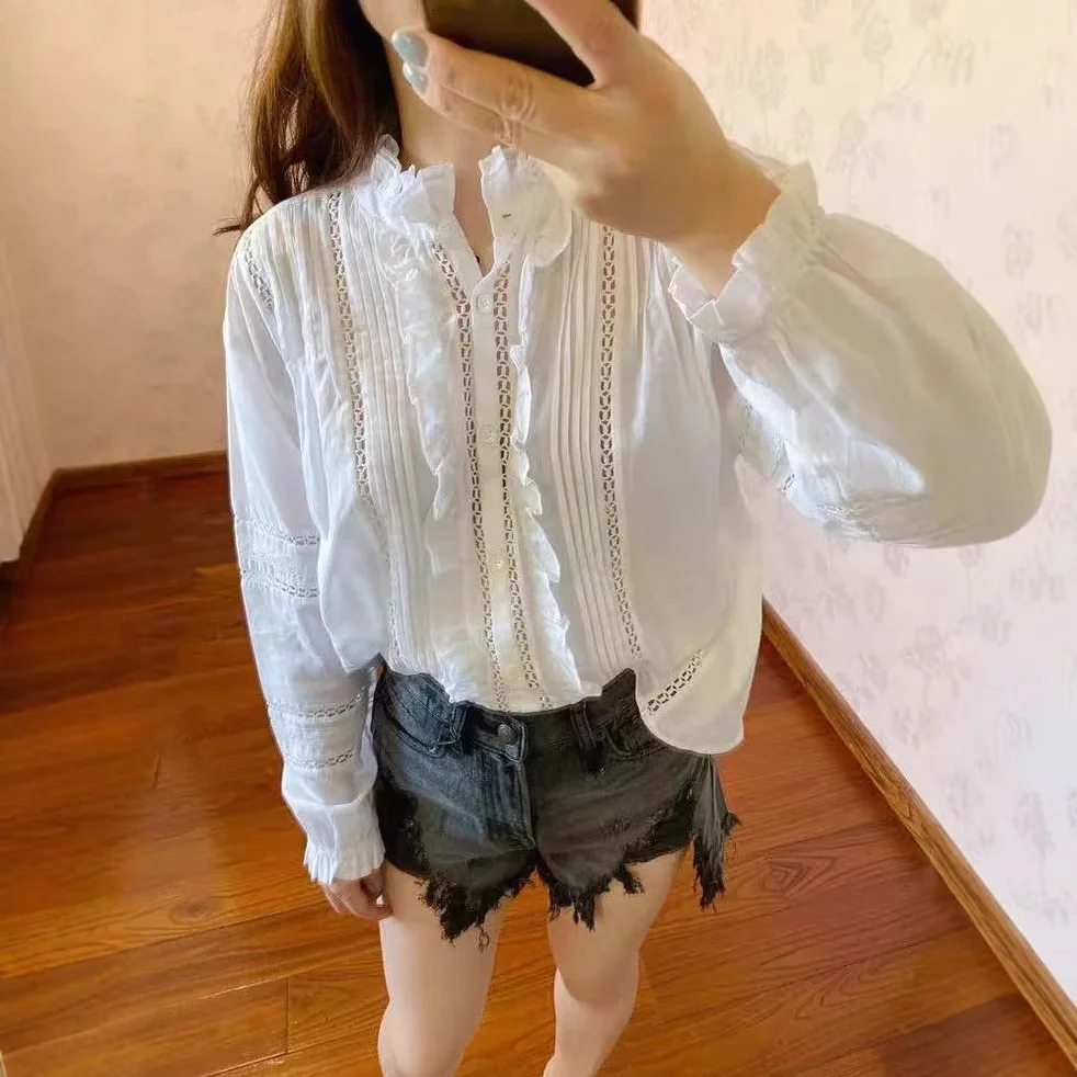 2025 Isabels Marants Fashion Shirt Vintage French Sweet Embroidery Hollow Lace Lace Wood Ear Collar Loose Long Sleeve T-Shirt
2025 Isabels Marants Fashion Shirt Vintage French Sweet Embroidery Hollow Lace Lace Wood Ear Collar Loose Long Sleeve T-Shirt