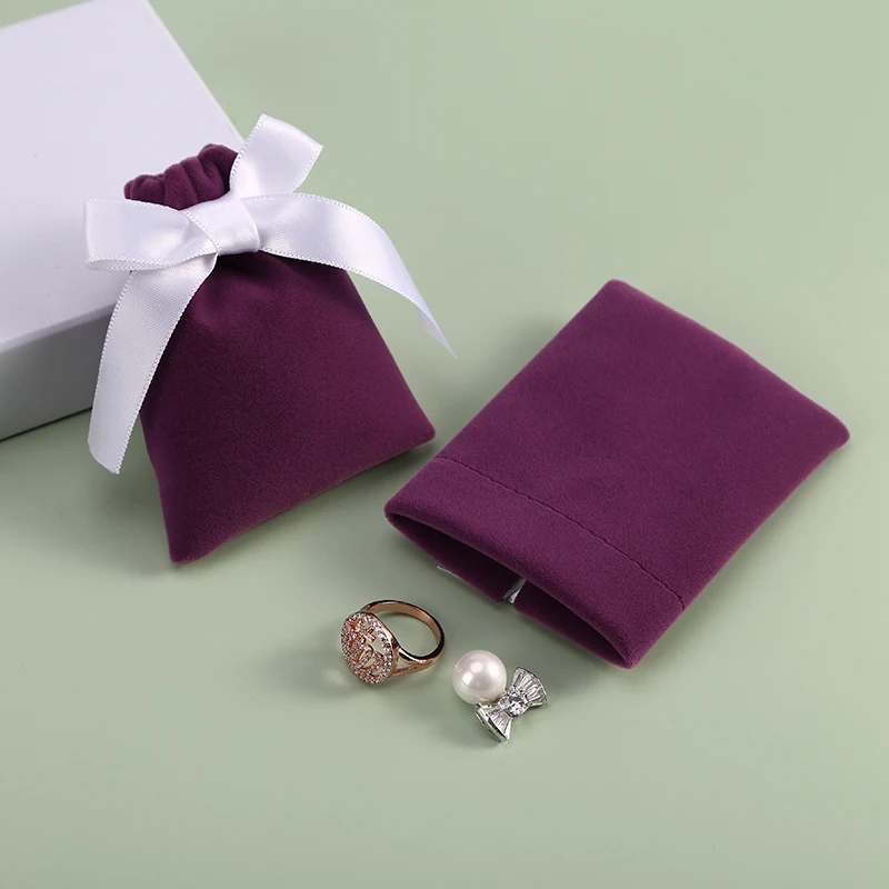 10pcs 7x9cm Purple Velvet Drawstring Packing Jewelry Packaging Display Luxury Velvet Suede Pouches Wedding Favors Gift Bags
10pcs 7x9cm Purple Velvet Drawstring Packing Jewelry Packaging Display Luxury Velvet Suede Pouches Wedding Favors Gift Bags