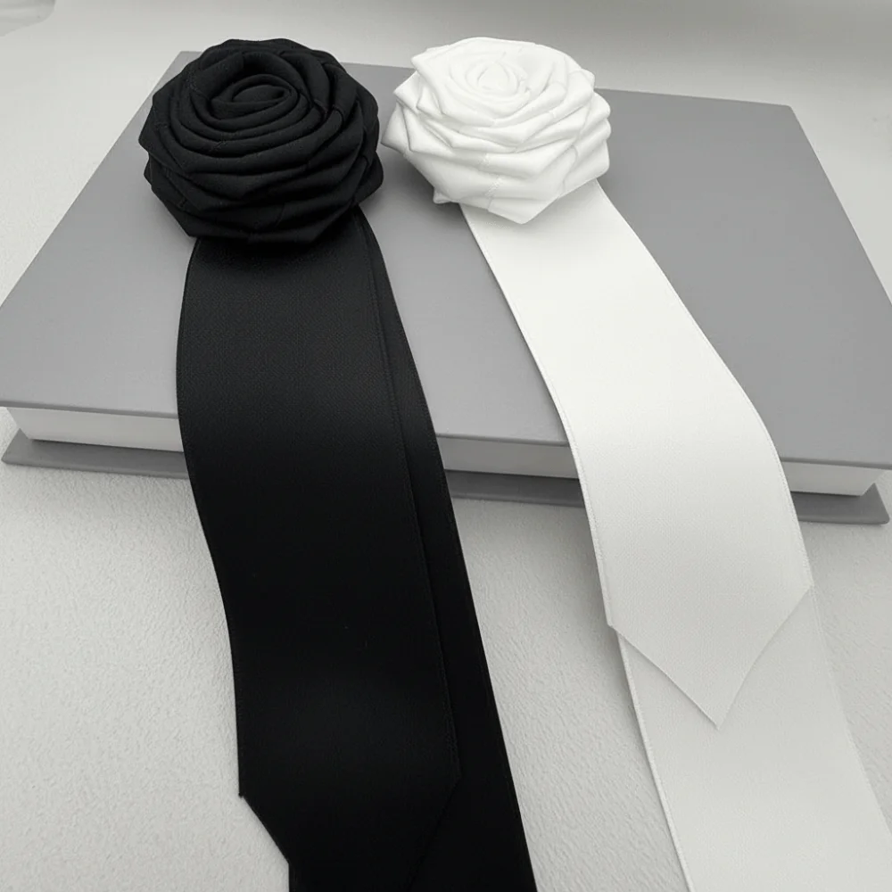 Fabric Rose Flower Bowtie Solid Color Collar Cravat Collar Flower British Style Neck Decoration Gentleman's Bow Tie
Fabric Rose Flower Bowtie Solid Color Collar Cravat Collar Flower British Style Neck Decoration Gentleman's Bow Tie