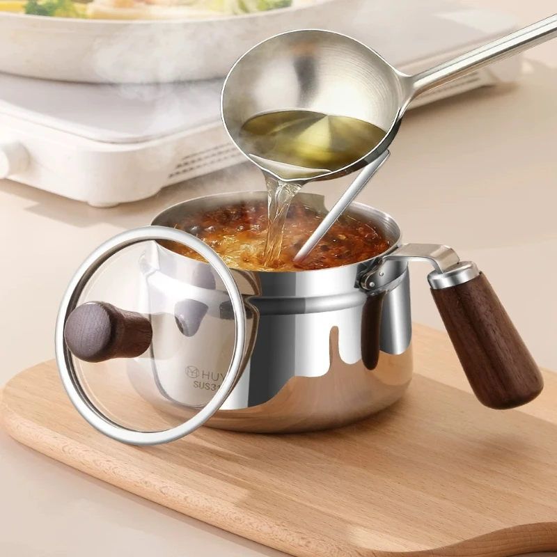 LH stainless steel seasoning tank household high temperature resistant kitchen seasoning salt tank with spoon
LH stainless steel seasoning tank household high temperature resistant kitchen seasoning salt tank with spoon