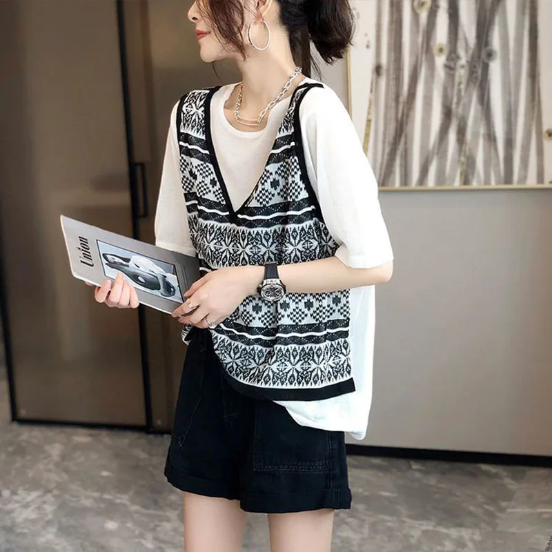 Fashion Printed Spliced Loose Fake Two Piece Blouse Women's Clothing 2023 New Oversized Casual Pullovers Commute Shirt
Fashion Printed Spliced Loose Fake Two Piece Blouse Women's Clothing 2023 New Oversized Casual Pullovers Commute Shirt