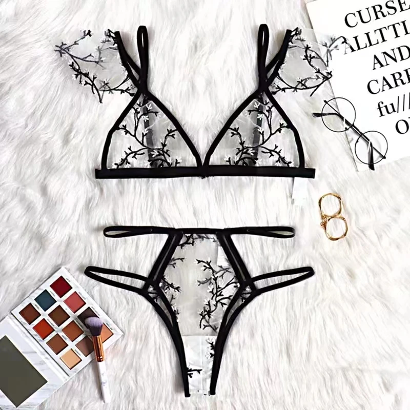 Woman Sexy Lingerie Set Embroidered Bikini Panties Sensual Lace Breathable Bras Erotic Perspective Bandage Exotic Underwear
Woman Sexy Lingerie Set Embroidered Bikini Panties Sensual Lace Breathable Bras Erotic Perspective Bandage Exotic Underwear