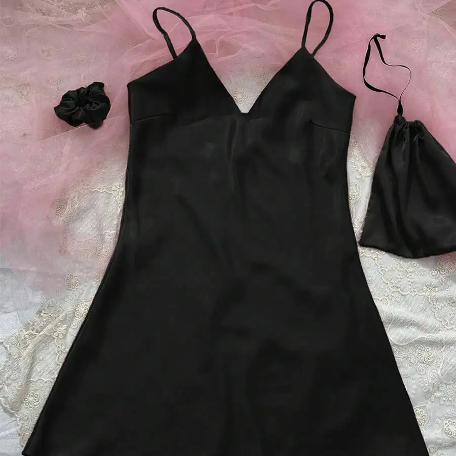 Womens Medium-Length Silk Camisole Nightdress Thin Faux Silk Sleepwear Summer
Womens Medium-Length Silk Camisole Nightdress Thin Faux Silk Sleepwear Summer