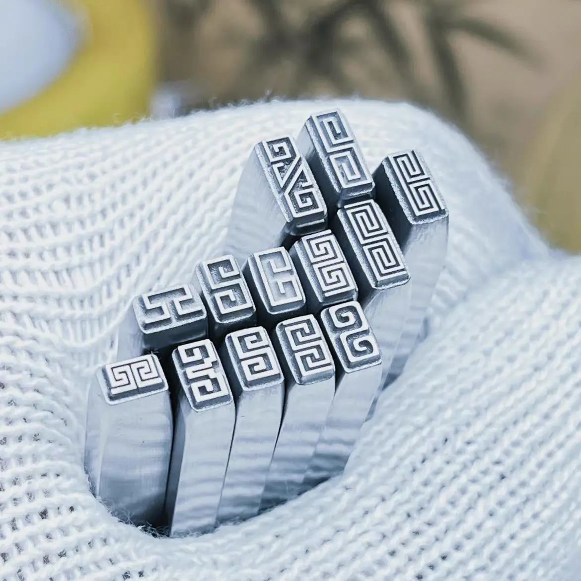 Jewelry Seal with Return Pattern Jewelry Engraving Mold Gold-Making Tools Jewelry Design Engraving Steel Mold
Jewelry Seal with Return Pattern Jewelry Engraving Mold Gold-Making Tools Jewelry Design Engraving Steel Mold