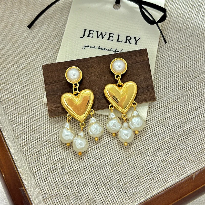 Tassel Heart Earrings for Women Irregular Pearl Drop Studs Sweet Premium Lightweight Delicate Daily Wear
Tassel Heart Earrings for Women Irregular Pearl Drop Studs Sweet Premium Lightweight Delicate Daily Wear