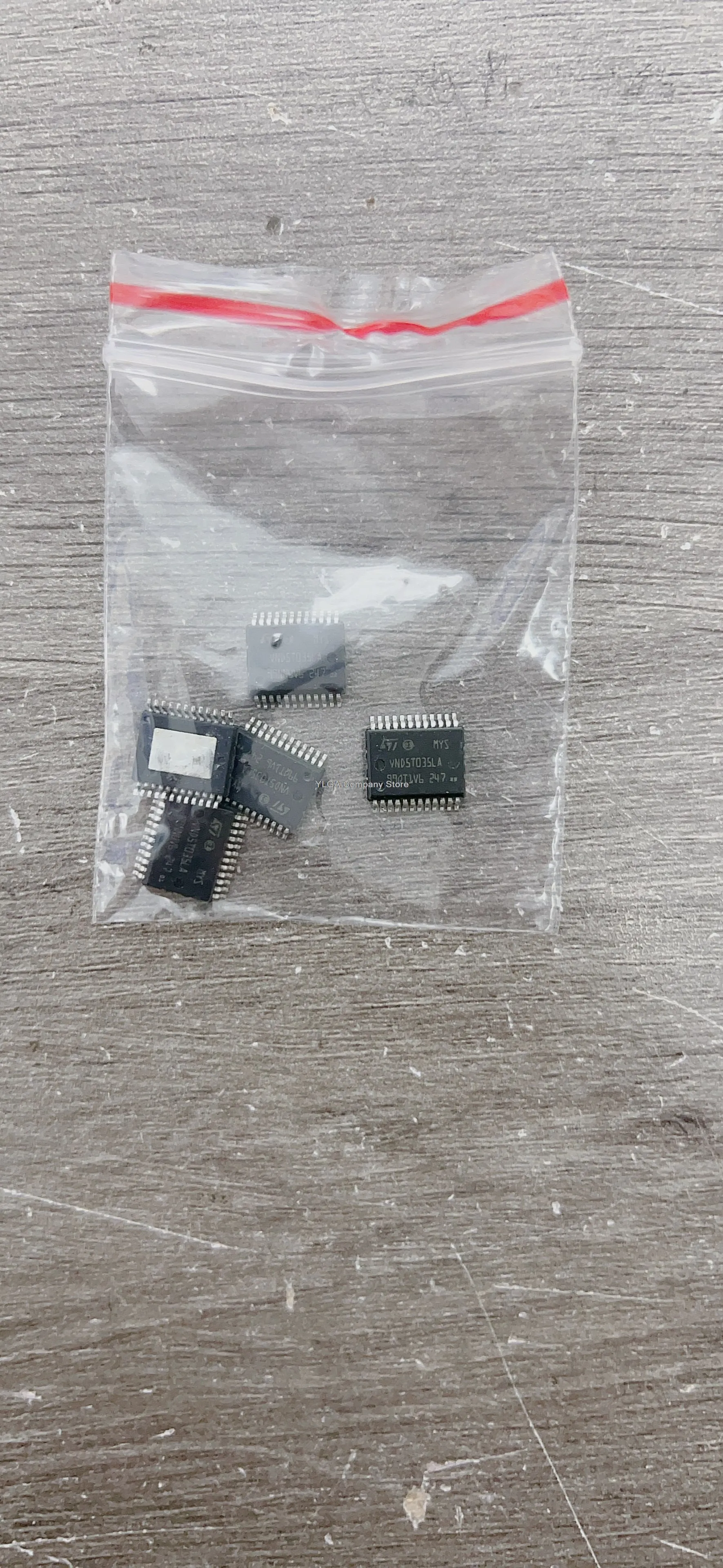 VND5T035LA HSSOP24 Автомобильный чип Гарантия качества 5 шт.
VND5T035LA HSSOP24 Автомобильный чип Гарантия качества 5 шт.