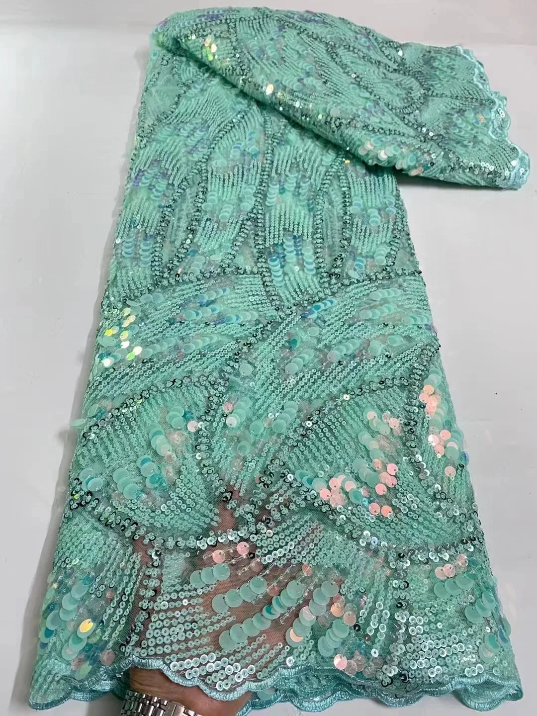 African Mesh Fabric High Quality French Lace Fabric With Color Sequins For Nigerian Women Embroidered Lace 5Yards Wedding Sewing
African Mesh Fabric High Quality French Lace Fabric With Color Sequins For Nigerian Women Embroidered Lace 5Yards Wedding Sewing