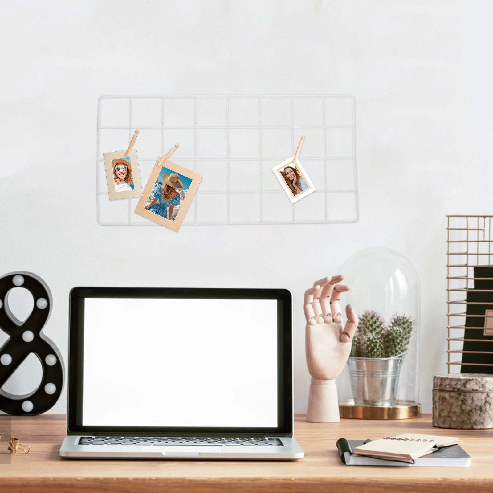 Metal Wall Decoration Grid Panel for Photo Display Wall Mount Iron Hanging Net for Room Hallway Living Space Decor
Metal Wall Decoration Grid Panel for Photo Display Wall Mount Iron Hanging Net for Room Hallway Living Space Decor