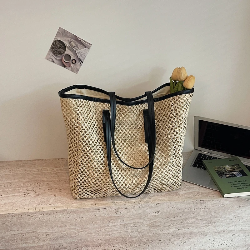Women's Straw Woven Tote Bag Large Capacity Summer Beach Bag Casual Hollow Out Shoulder Bag with Leather Handle for Daily
Women's Straw Woven Tote Bag Large Capacity Summer Beach Bag Casual Hollow Out Shoulder Bag with Leather Handle for Daily