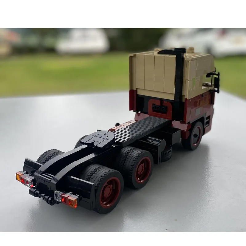 MOC-185342 City New Model Freight Semi-Trailer Truck Building Blocks 749 Parts Boys Children's Birthday Building Block Toy Gift
MOC-185342 City New Model Freight Semi-Trailer Truck Building Blocks 749 Parts Boys Children's Birthday Building Block Toy Gift