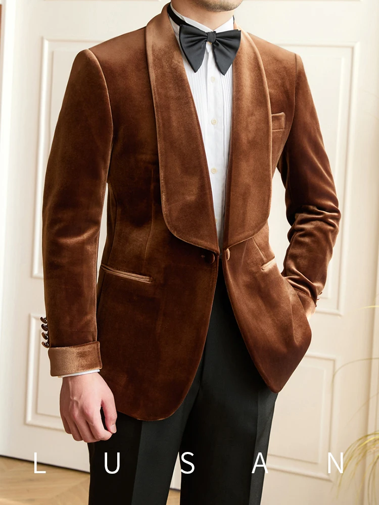 Autumn and Winter Banquet Velvet Smoking Style Dress Suit Elegant Fruit Collar Wedding Host Suit Trendy Men
Autumn and Winter Banquet Velvet Smoking Style Dress Suit Elegant Fruit Collar Wedding Host Suit Trendy Men