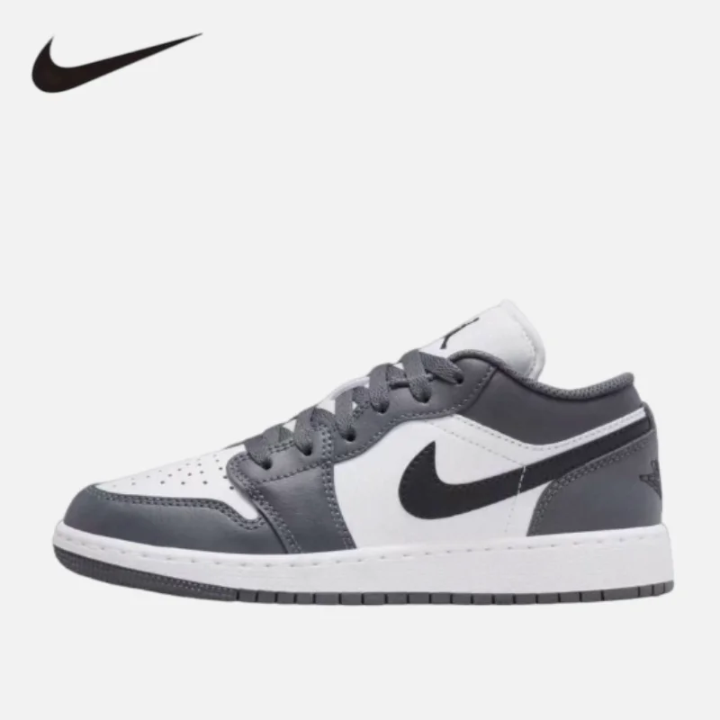 JordanAir Jordan 1 Low Top, Teen Basketball Shoes, Same for Men and Women 553560-152
JordanAir Jordan 1 Low Top, Teen Basketball Shoes, Same for Men and Women 553560-152