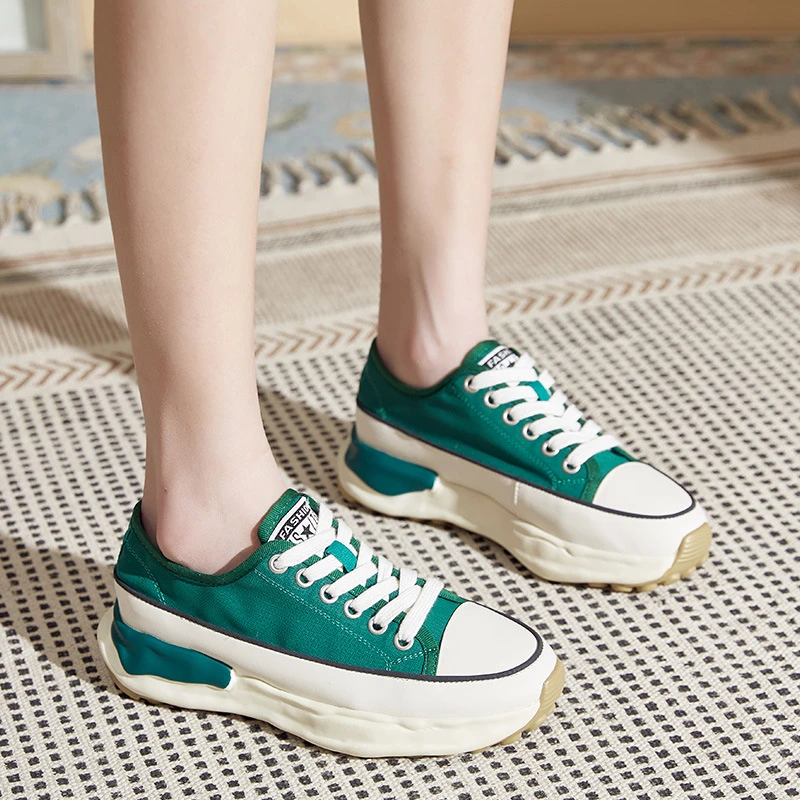 Green White Two Tone Canvas Platform Sneakers For Women 2026 New Fold Casual Down Heel Two Ways Wear Lace Up Round Toe Wavy
Green White Two Tone Canvas Platform Sneakers For Women 2026 New Fold Casual Down Heel Two Ways Wear Lace Up Round Toe Wavy