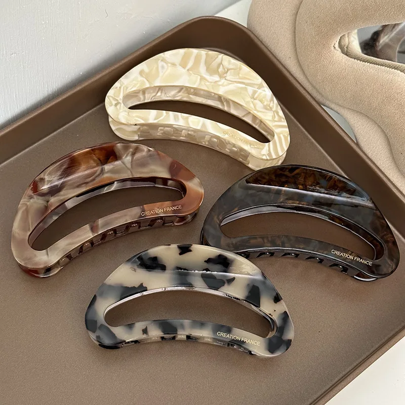 BYL Crescent Shaped Hair Claw Acetate Claw Clips Korean Style Simple and Atmospheric Clips Hair Accessories for Women Girls
BYL Crescent Shaped Hair Claw Acetate Claw Clips Korean Style Simple and Atmospheric Clips Hair Accessories for Women Girls
