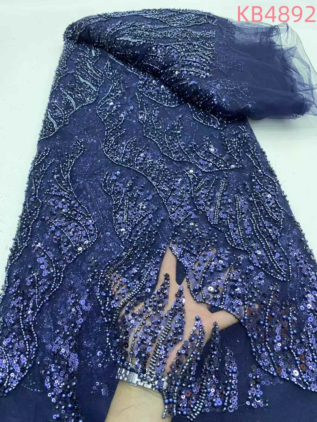 Luxury African Nigerian Groom Sequins Beads Lace Fabric 2025 Green High Quality French Tulle Lace Fabric For Bridal Dress KB4892
Luxury African Nigerian Groom Sequins Beads Lace Fabric 2025 Green High Quality French Tulle Lace Fabric For Bridal Dress KB4892