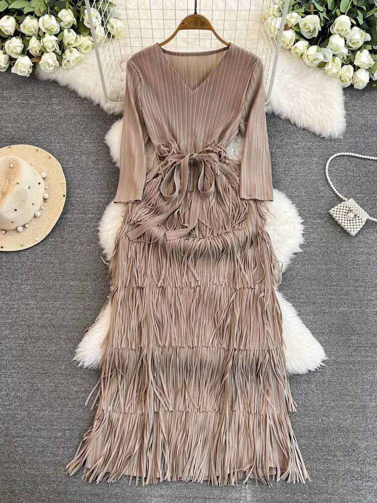 Faionable Luxury A-Line Tassel Trim Dr V-Ne Waist-Cinching Slimming Midi Length Seven-Sve High Waist Korean Sle
Faionable Luxury A-Line Tassel Trim Dr V-Ne Waist-Cinching Slimming Midi Length Seven-Sve High Waist Korean Sle
