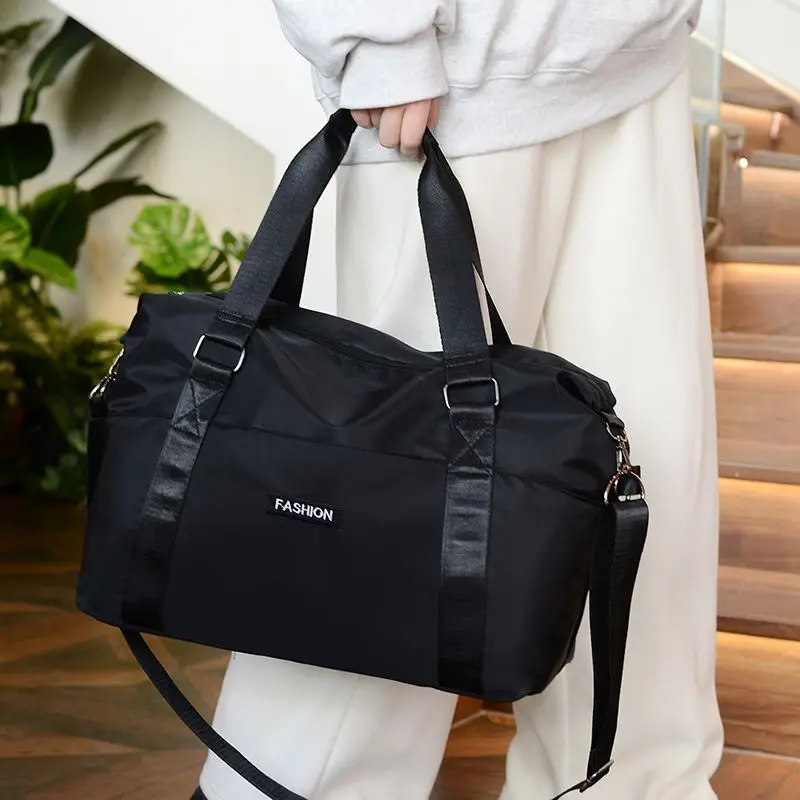 Short Distance Fitness Travel Luggage Large Capacity Single Shoulder Crossbody Handbag Lightweight Storage Bag Childbirth
Short Distance Fitness Travel Luggage Large Capacity Single Shoulder Crossbody Handbag Lightweight Storage Bag Childbirth