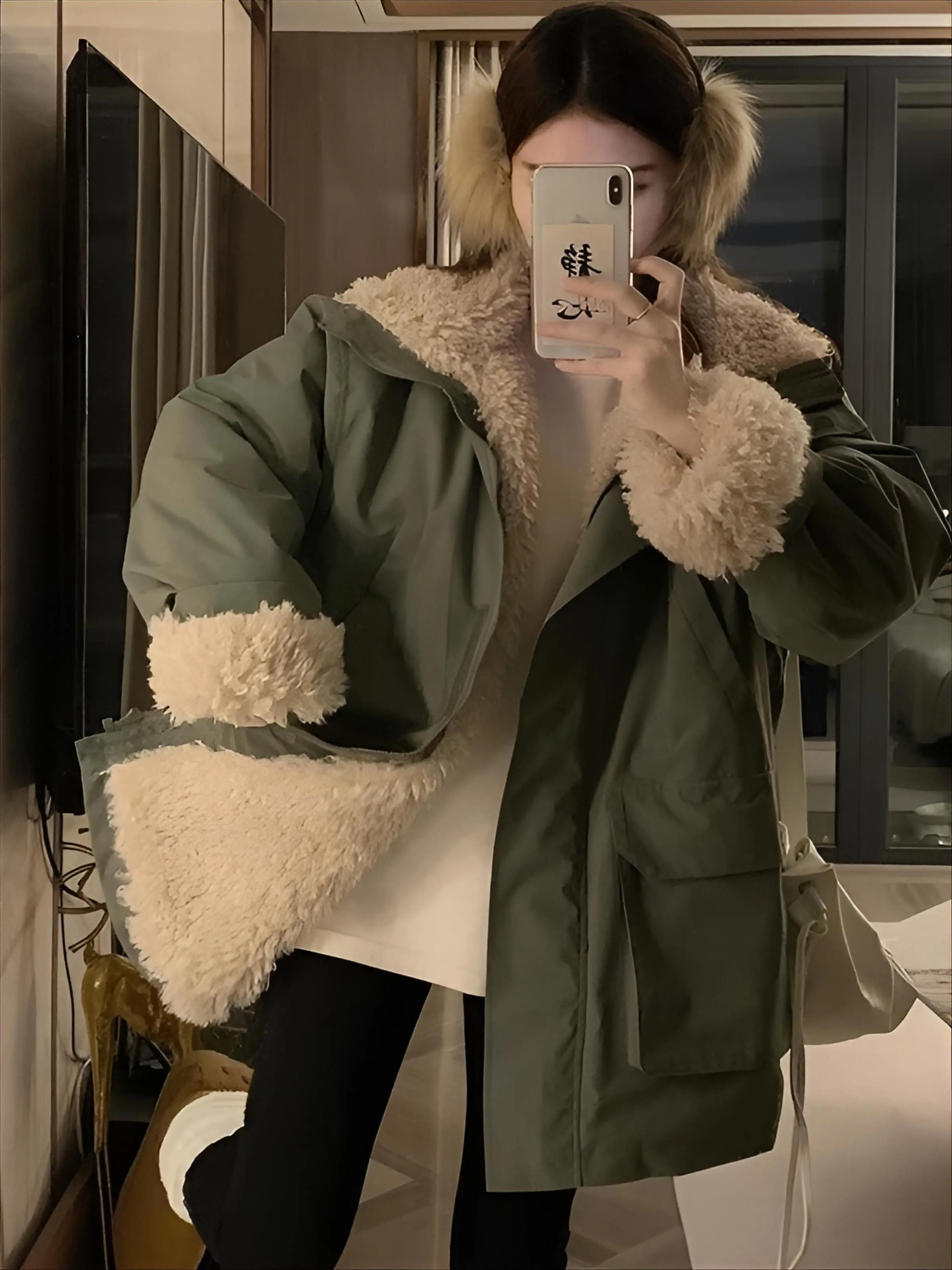 Parkas Curvy Womens Winter Fleece-Padded Insulation Mock Japanese Style Warm-Keeping Lambwool Knee-Length Waist-Cinching Buttons
Parkas Curvy Womens Winter Fleece-Padded Insulation Mock Japanese Style Warm-Keeping Lambwool Knee-Length Waist-Cinching Buttons