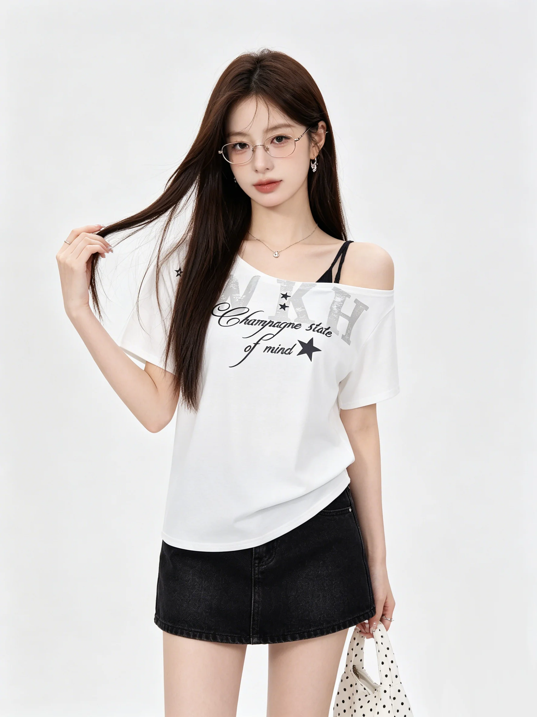 Fashionable Anti-Aging Design Shoulder Bared Short Sleeve T-Shirt Letter Print Summer Skin-friendly Slimming Top Korean Style
Fashionable Anti-Aging Design Shoulder Bared Short Sleeve T-Shirt Letter Print Summer Skin-friendly Slimming Top Korean Style