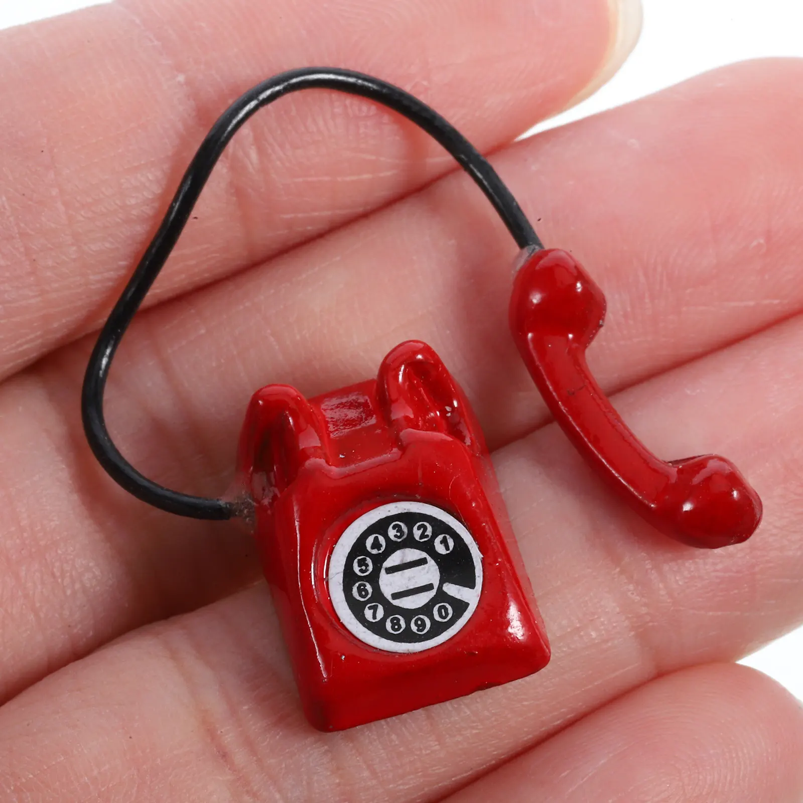 Mini Vintage Red Telephone for Dollhouse Decor Realistic Functioning Retro Home Interior Prop Mini House Furniture Decoration
Mini Vintage Red Telephone for Dollhouse Decor Realistic Functioning Retro Home Interior Prop Mini House Furniture Decoration