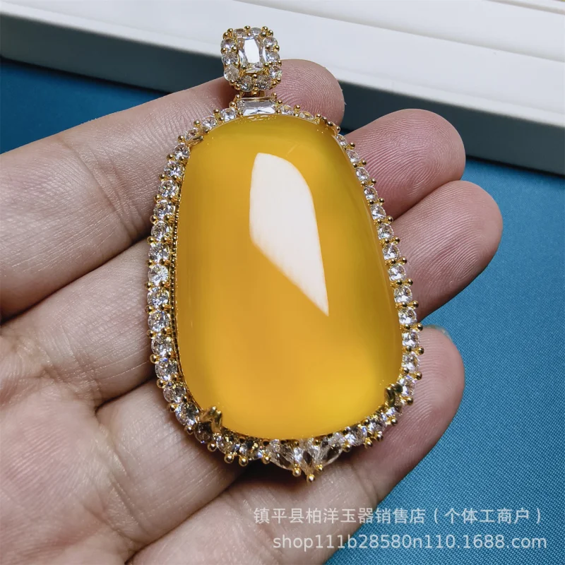 Natural Chalcedony Lucky Pendant Chalcedony Pendant Beeswax Yellow Agate Jade Sweater Chain Peace Necklace
Natural Chalcedony Lucky Pendant Chalcedony Pendant Beeswax Yellow Agate Jade Sweater Chain Peace Necklace