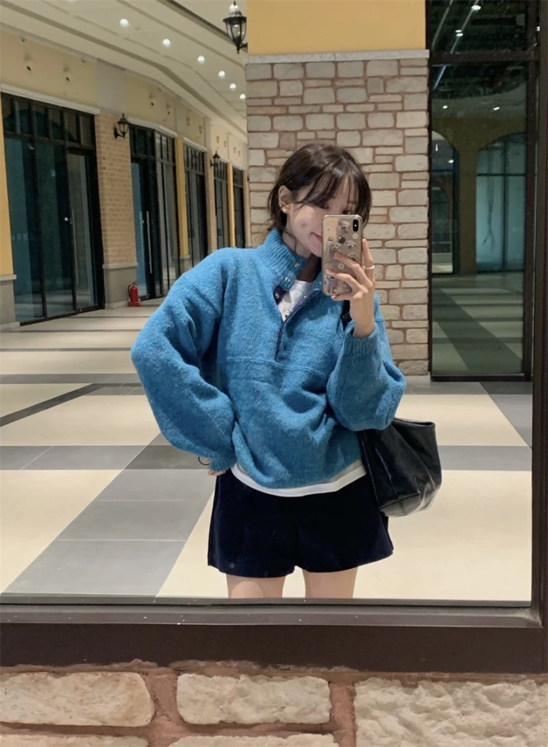 Korean style Contrast color dark button pullover loose casual knitted sweater
Korean style Contrast color dark button pullover loose casual knitted sweater