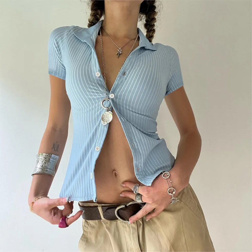 Летняя женская блузка 2026: Простая универсальная рубашка в полоску с коротким рукавом, облегающий кардиган в стиле Hot Girl
Летняя женская блузка 2026: Простая универсальная рубашка в полоску с коротким рукавом, облегающий кардиган в стиле Hot Girl
