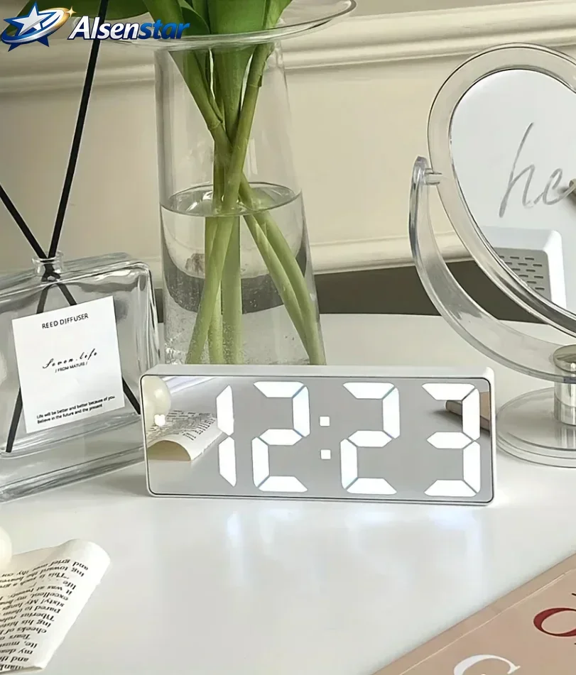 1pc Luminous Mirror Clock Dormitory Desktop LED Electronic Clock Digital Electronic Alarm Desktop Decoration Alarm Clock
1pc Luminous Mirror Clock Dormitory Desktop LED Electronic Clock Digital Electronic Alarm Desktop Decoration Alarm Clock
