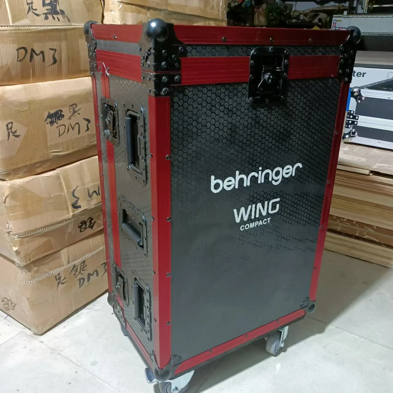 WING COMPACT Non-Hydraulic Air Cases for Stage Equipment, Durable, Stage Equipment Protective Shells
WING COMPACT Non-Hydraulic Air Cases for Stage Equipment, Durable, Stage Equipment Protective Shells