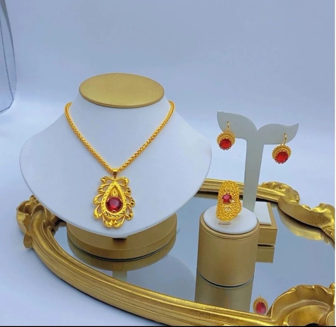 2023 New 24K Gold Plated Dubai Jewelry Bridal Necklace Women's Ring Earrings Party Fashion Exquisite Gift Set Three Piece Set
2023 New 24K Gold Plated Dubai Jewelry Bridal Necklace Women's Ring Earrings Party Fashion Exquisite Gift Set Three Piece Set