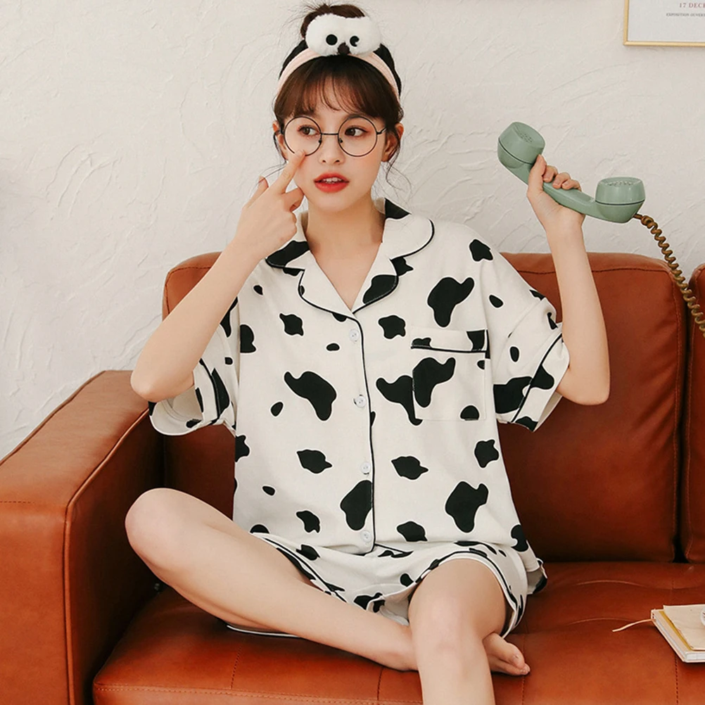 2pcs Summer Women Pajamas Cotton Short Sleeve Shorts Set Cartoon Cow Sleepwear Comfortable Breathable Homewear Black
2pcs Summer Women Pajamas Cotton Short Sleeve Shorts Set Cartoon Cow Sleepwear Comfortable Breathable Homewear Black