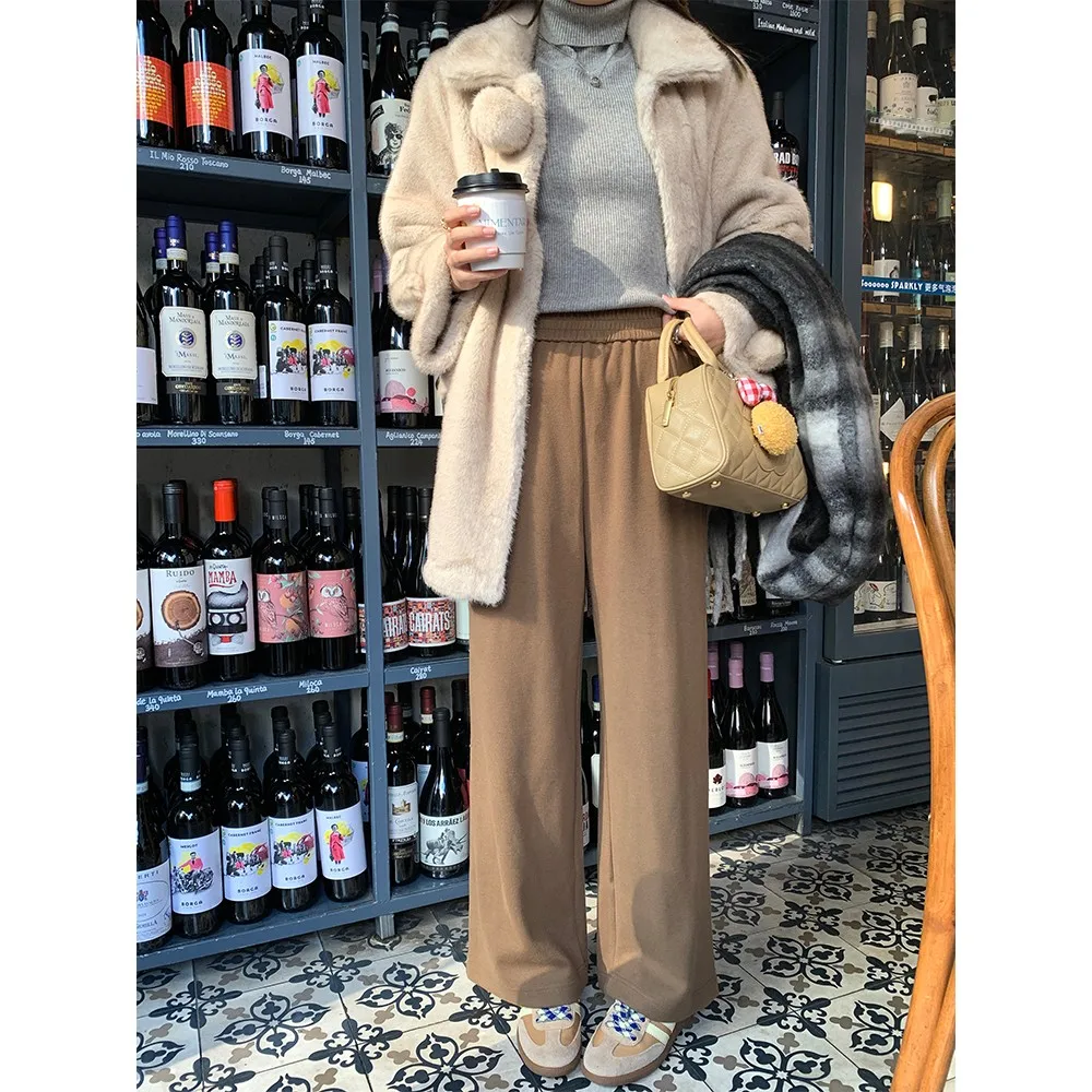 Thiened Knitted Wide Leg Pants Commute Sle l Waist Long Straight Cut Ladies Casual Pants Comfortable Fit Trousers
Thiened Knitted Wide Leg Pants Commute Sle l Waist Long Straight Cut Ladies Casual Pants Comfortable Fit Trousers