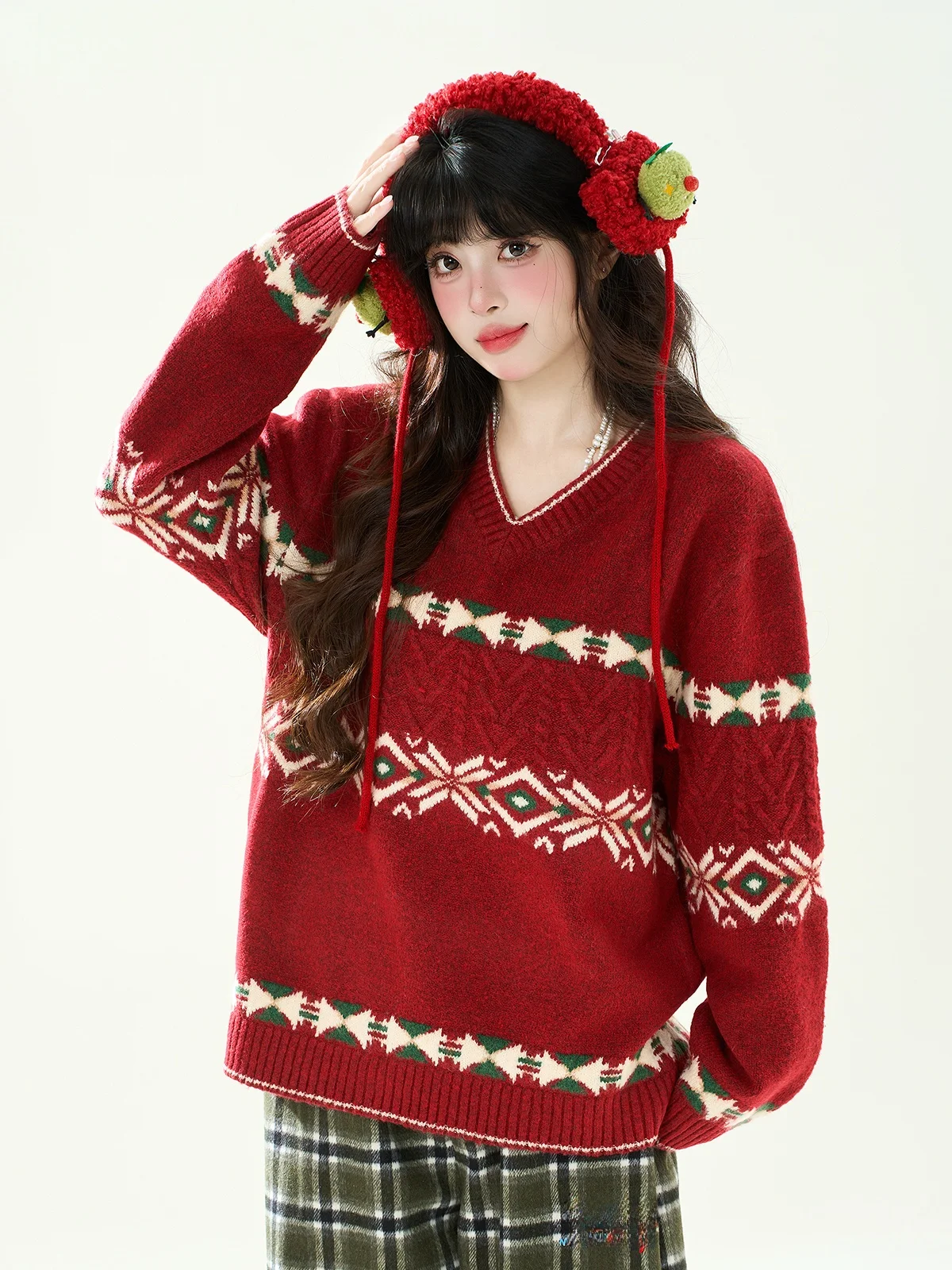 Женский свободный повседневный вязаный свитер ENJOG в стиле ретро с геометрическим узором, красный, с V-образным вырезом, новогодний топ, из смесовой ткани (полиэстер, акрил, шерсть), длинный рукав
Женский свободный повседневный вязаный свитер ENJOG в стиле ретро с геометрическим узором, красный, с V-образным вырезом, новогодний топ, из смесовой ткани (полиэстер, акрил, шерсть), длинный рукав