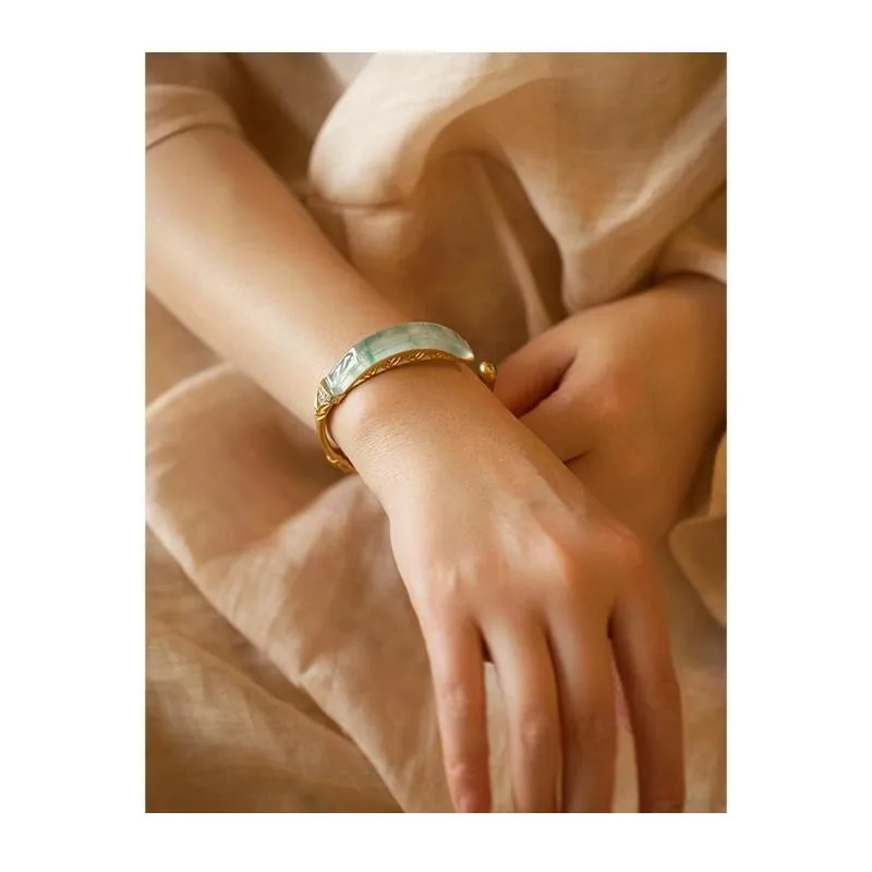 Green Bamboo Bracelet Cool Sense Bamboo Festival Luxury Lucky Transfer Design Sense Imitation Hetian Jade Women's High-end Sense
Green Bamboo Bracelet Cool Sense Bamboo Festival Luxury Lucky Transfer Design Sense Imitation Hetian Jade Women's High-end Sense