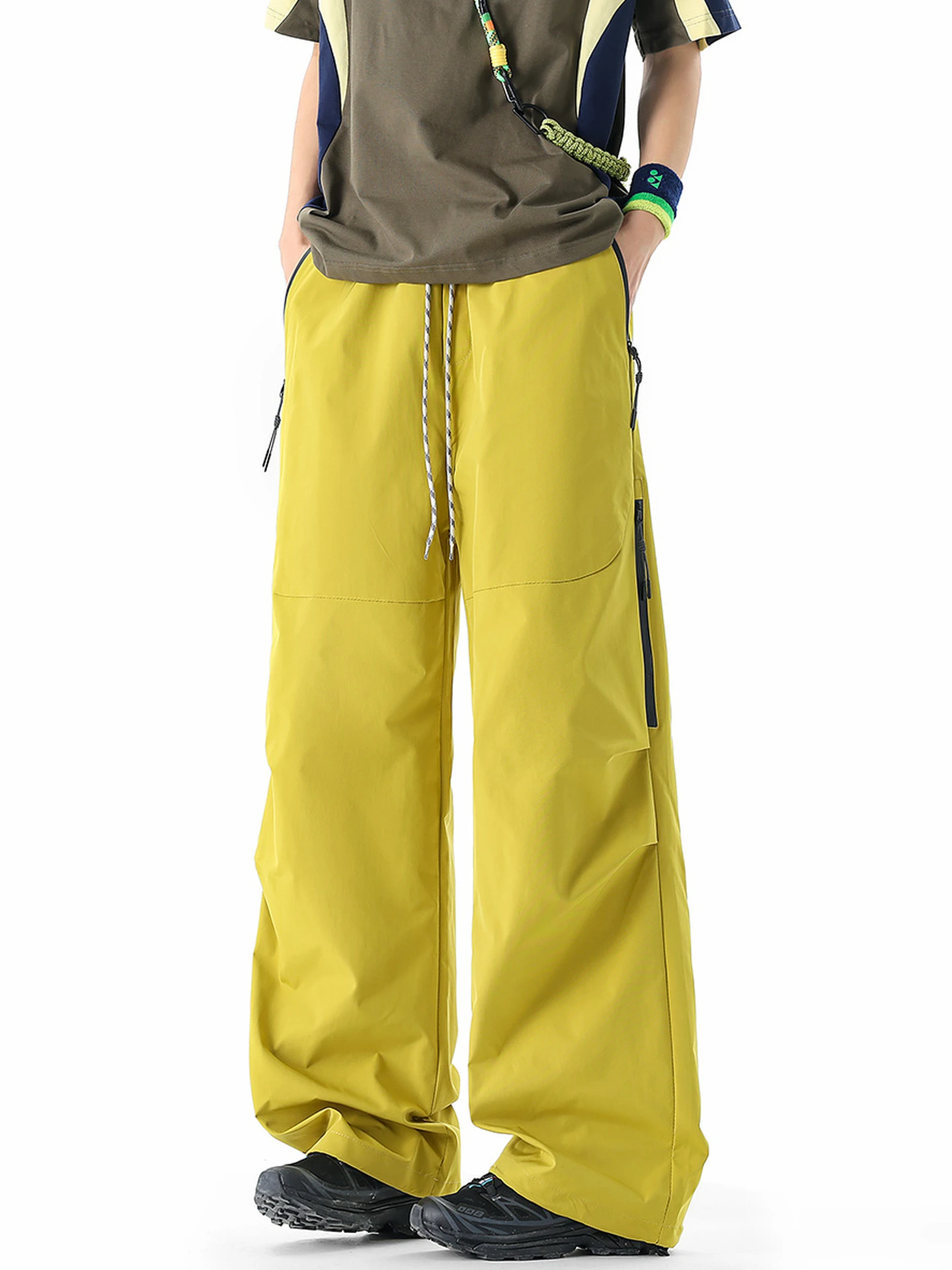 Мужские повседневные брюки карго для активного отдыха, широкие, свободного кроя, универсальные, в американском ретро-стиле, спортивные, ветрозащитные
Мужские повседневные брюки карго для активного отдыха, широкие, свободного кроя, универсальные, в американском ретро-стиле, спортивные, ветрозащитные